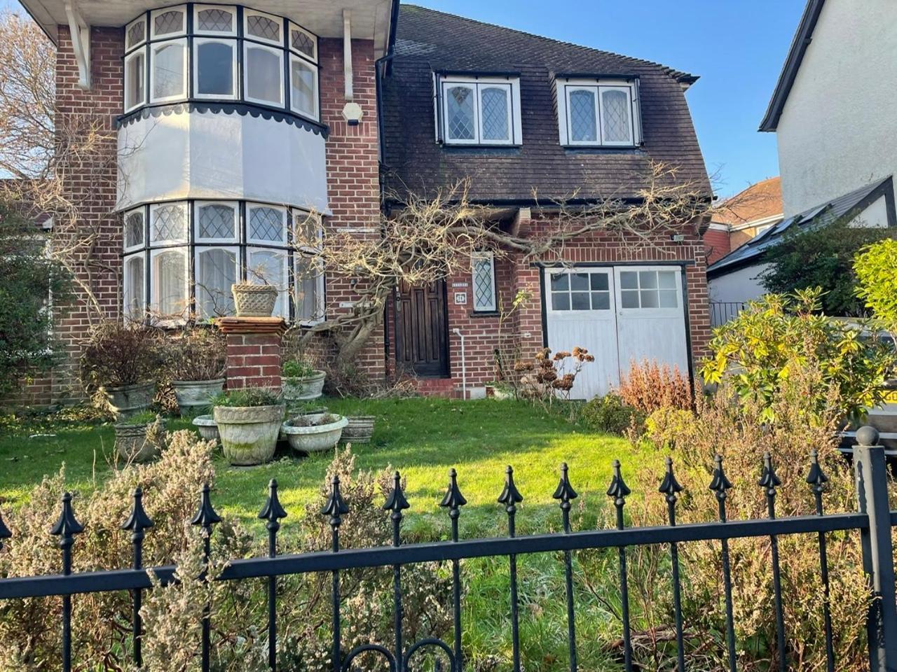 Livadia House At St Leonards On Sea Bed & Breakfast Екстериор снимка